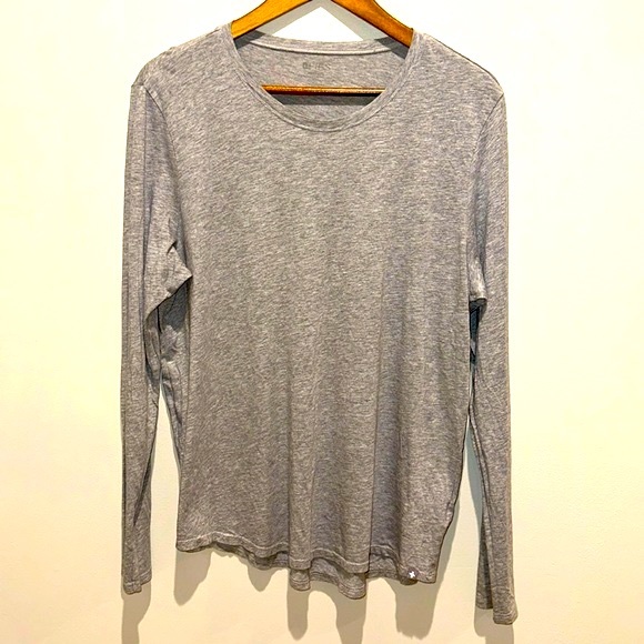Figs Super Soft Heather Gray Longsleeve Underscrub - Picture 1 of 2